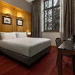 Hotel De Bourgtheroulde, Autograph Collection