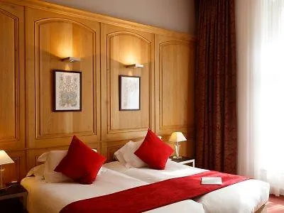 Hotel De Bourgtheroulde, Autograph Collection