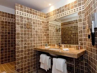 Hotel De Bourgtheroulde, Autograph Collection 5*