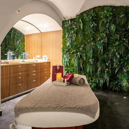 Otel De Bourgtheroulde, Autograph Collection 5*