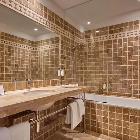 Otel De Bourgtheroulde, Autograph Collection 5*