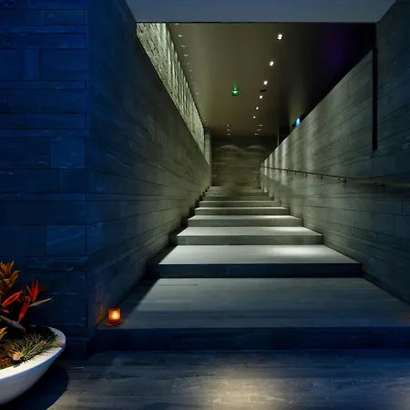 Hotel De Bourgtheroulde, Autograph Collection 5*