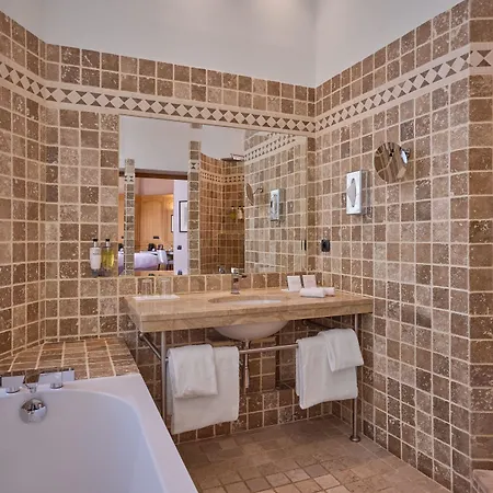 De Bourgtheroulde, Autograph Collection 5* Ruão