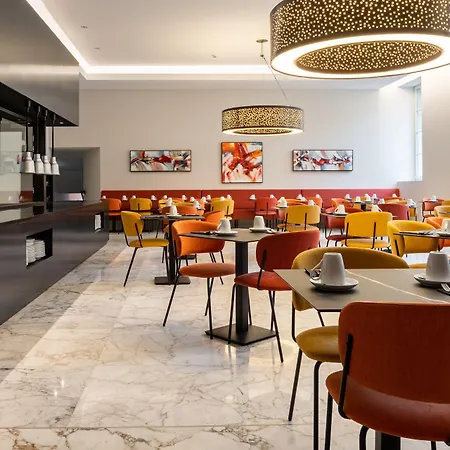 De Bourgtheroulde, Autograph Collection 5*