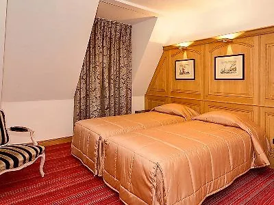 De Bourgtheroulde, Autograph Collection 5* Rouen