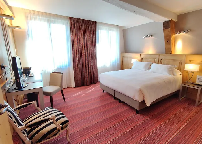 De Bourgtheroulde, Autograph Collection