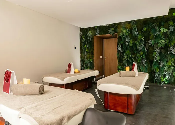 De Bourgtheroulde, Autograph Collection 5* Rouen