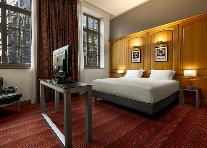 De Bourgtheroulde, Autograph Collection 5* Rouen