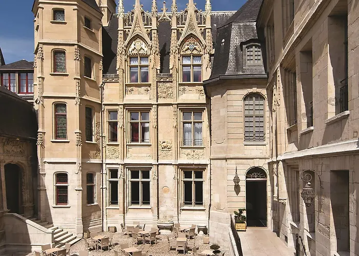 De Bourgtheroulde, Autograph Collection 5*