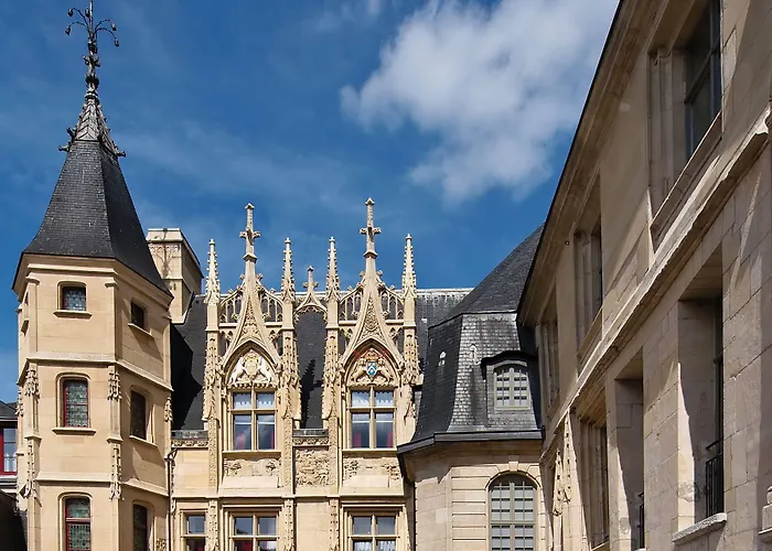 De Bourgtheroulde, Autograph Collection Rouen